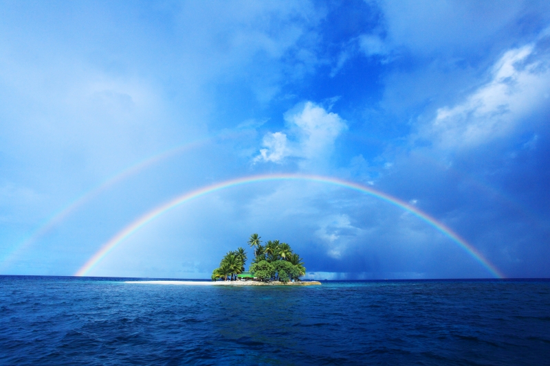 直径35m 周囲110mの小さな島 写真家 むらいさちが語るジープ島の魅力 Phat Photo